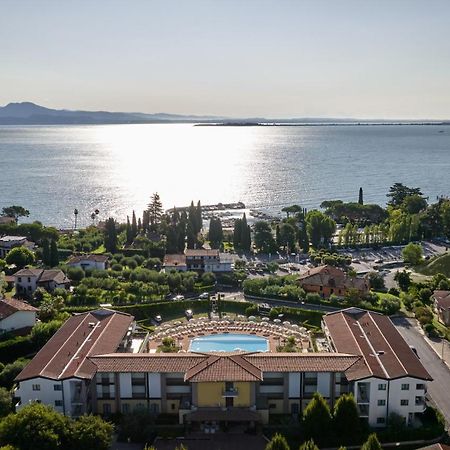 Le Terrazze sul Lago Residence&Hotel Padenghe sul Garda Esterno foto