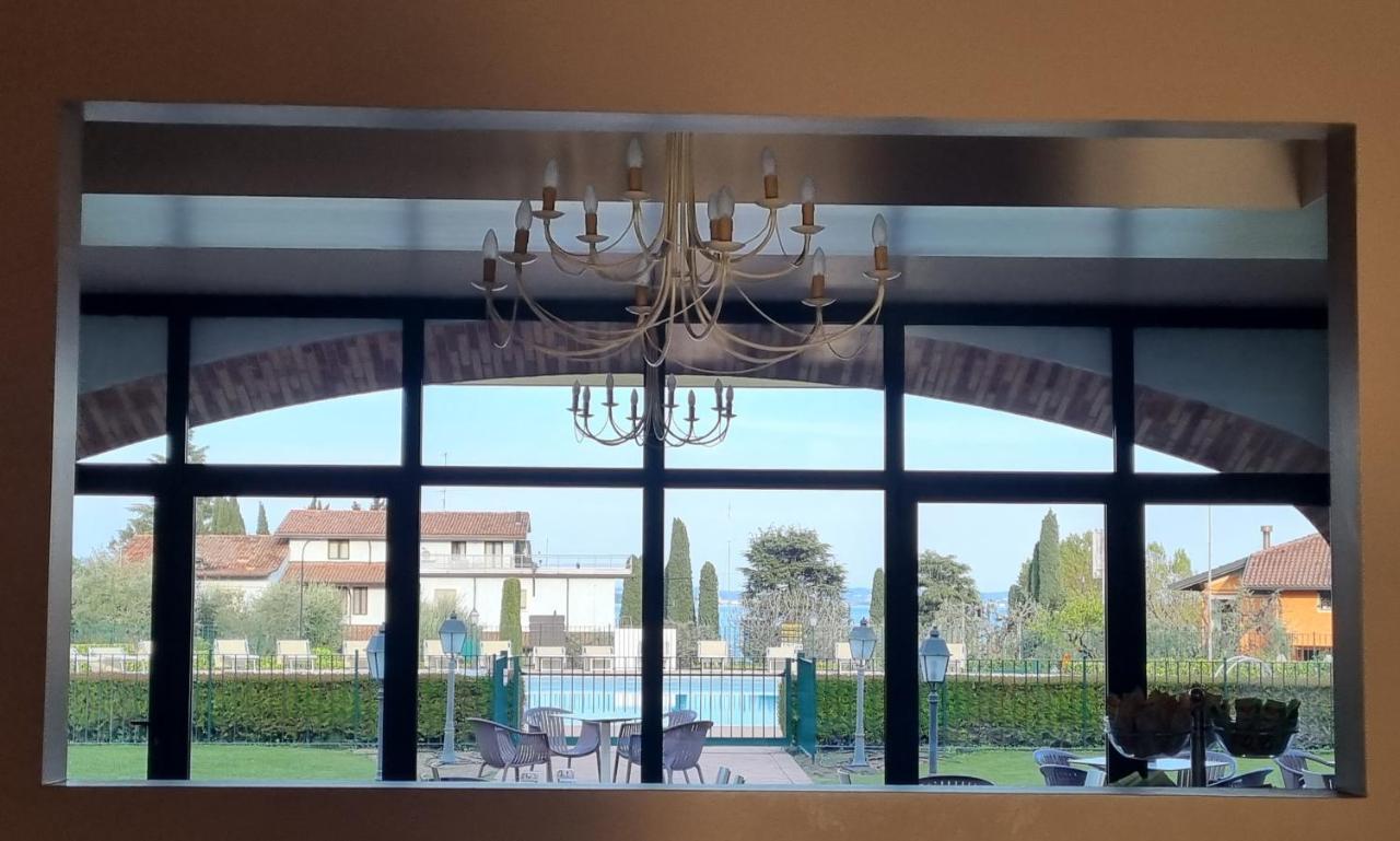 Le Terrazze sul Lago Residence&Hotel Padenghe sul Garda Esterno foto