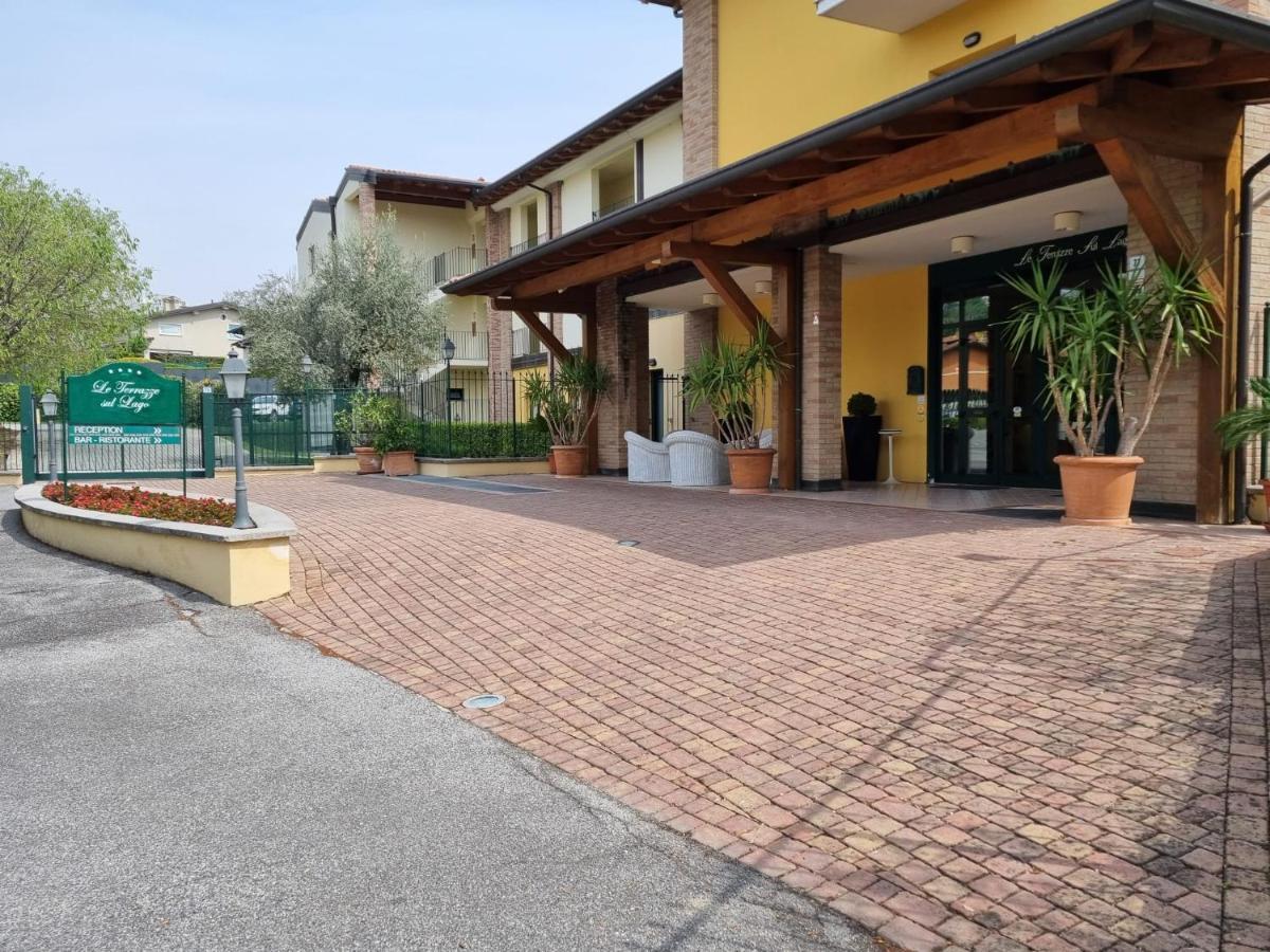 Le Terrazze sul Lago Residence&Hotel Padenghe sul Garda Esterno foto