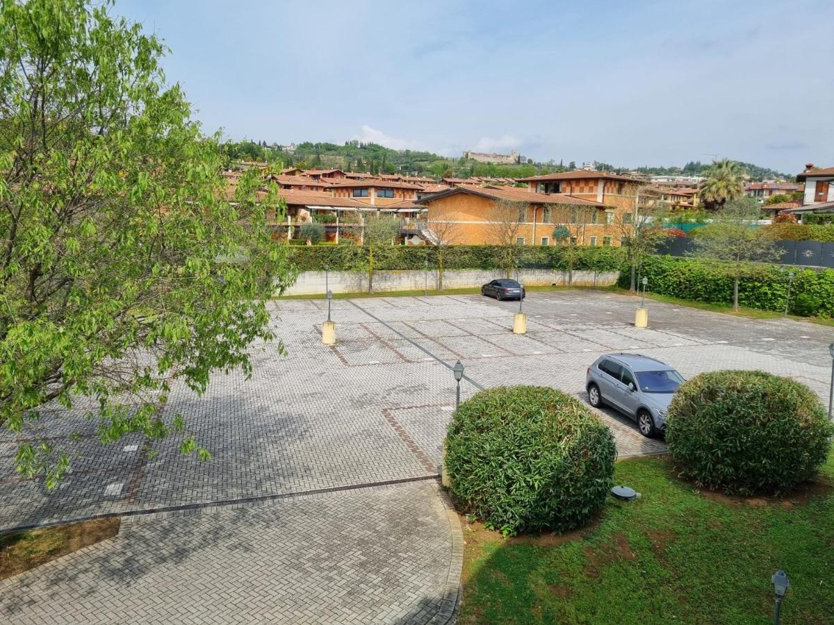 Le Terrazze sul Lago Residence&Hotel Padenghe sul Garda Esterno foto