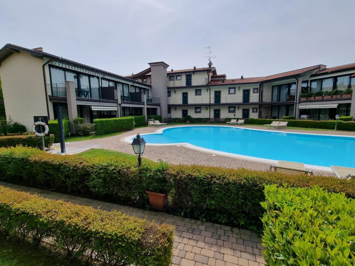Le Terrazze sul Lago Residence&Hotel Padenghe sul Garda Esterno foto