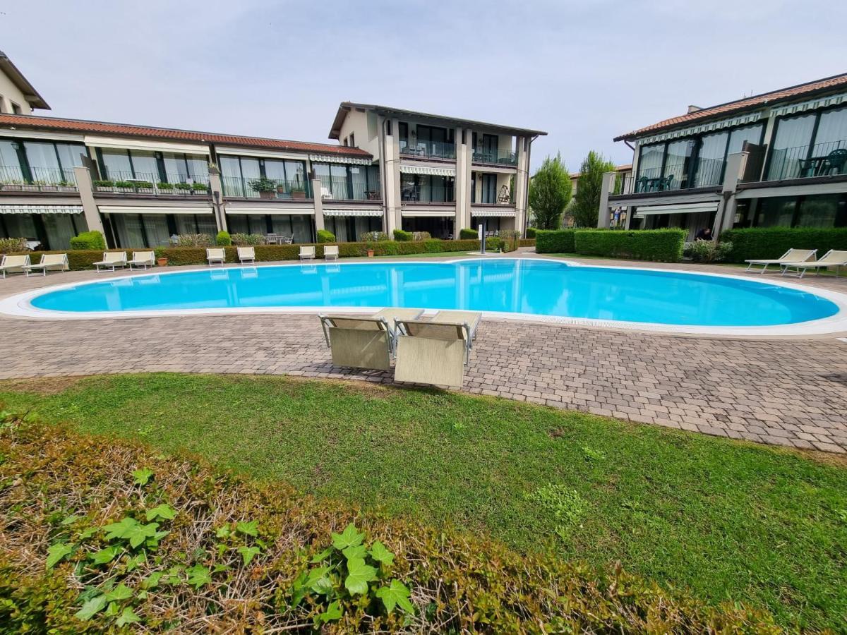 Le Terrazze sul Lago Residence&Hotel Padenghe sul Garda Esterno foto