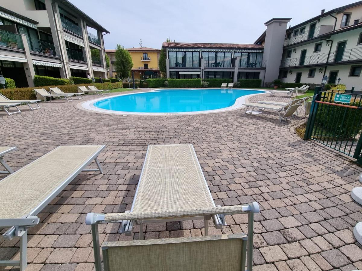 Le Terrazze sul Lago Residence&Hotel Padenghe sul Garda Esterno foto