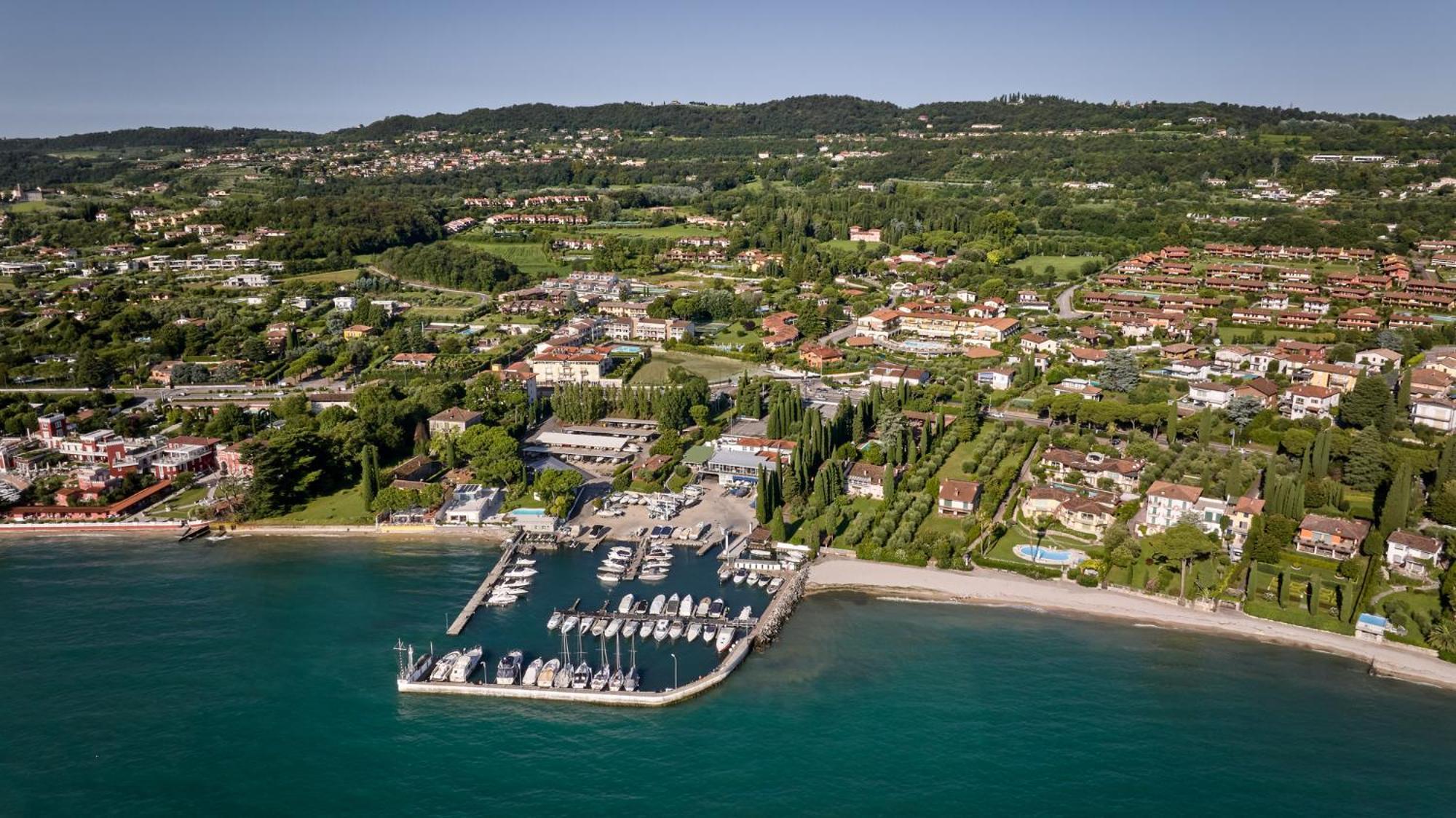 Le Terrazze sul Lago Residence&Hotel Padenghe sul Garda Esterno foto